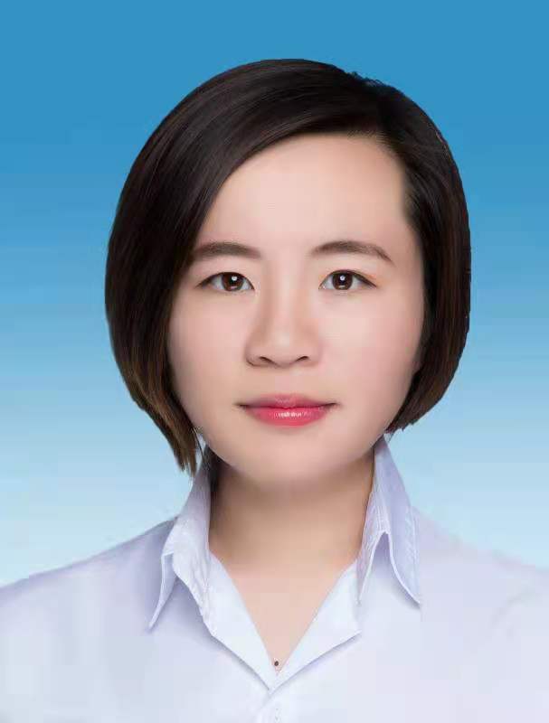 俞  茜.jpg