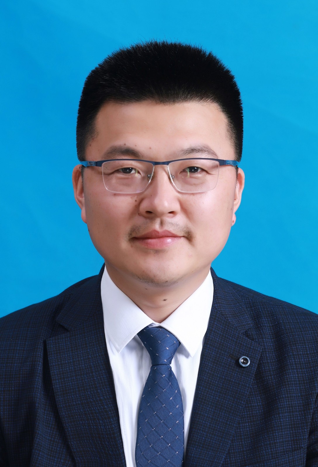 田志棟.jpg