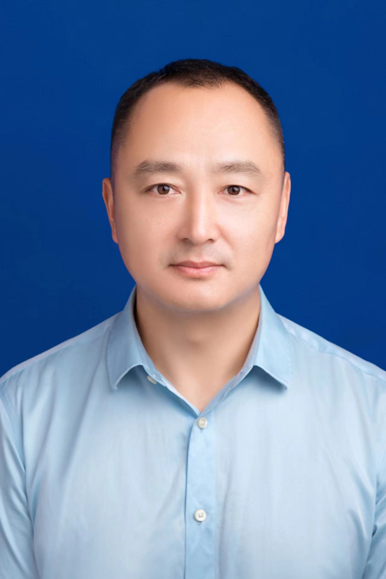 陳董烽.jpg