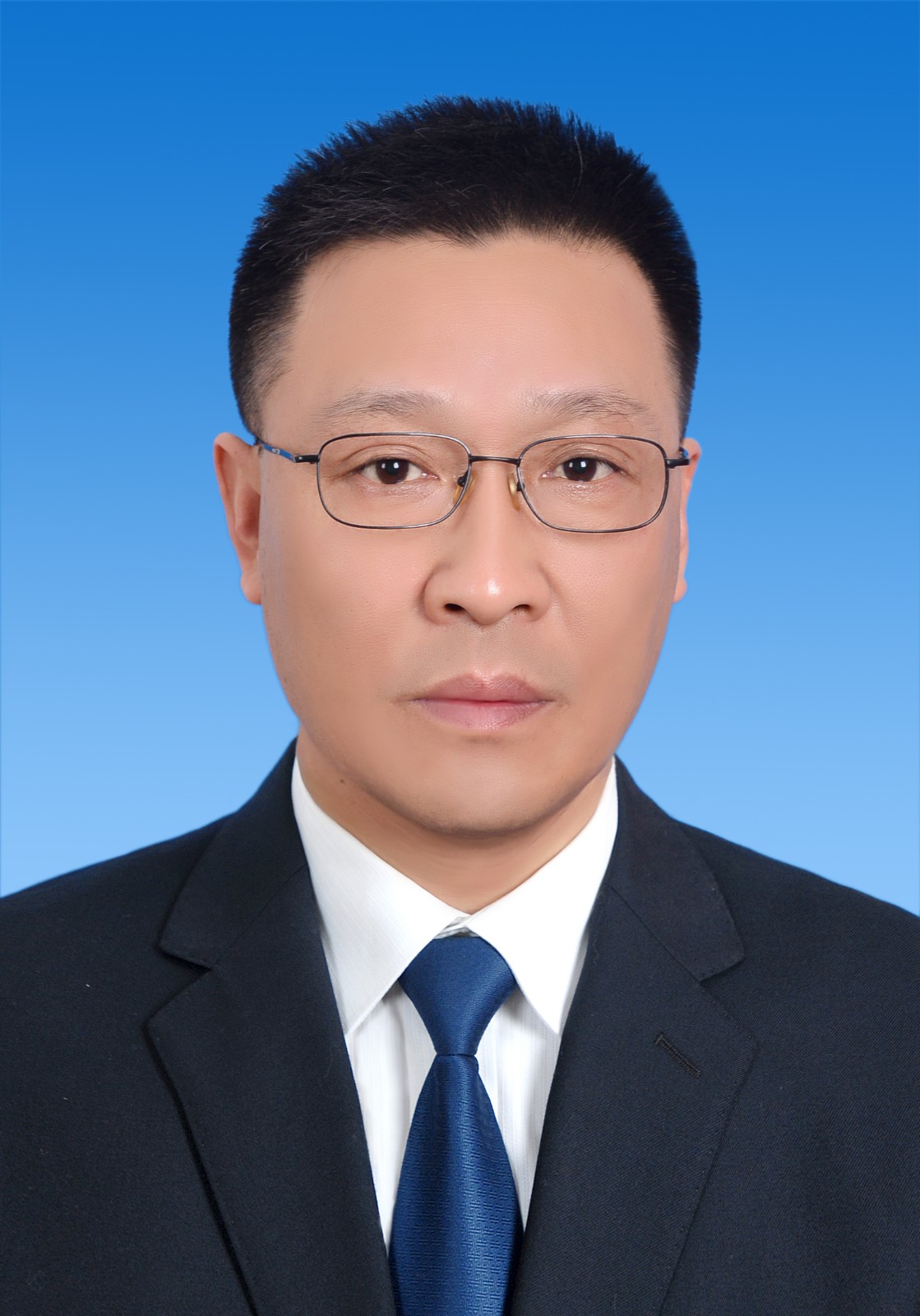 張偉.jpg