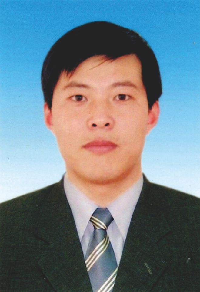 肖衛(wèi)華.jpg