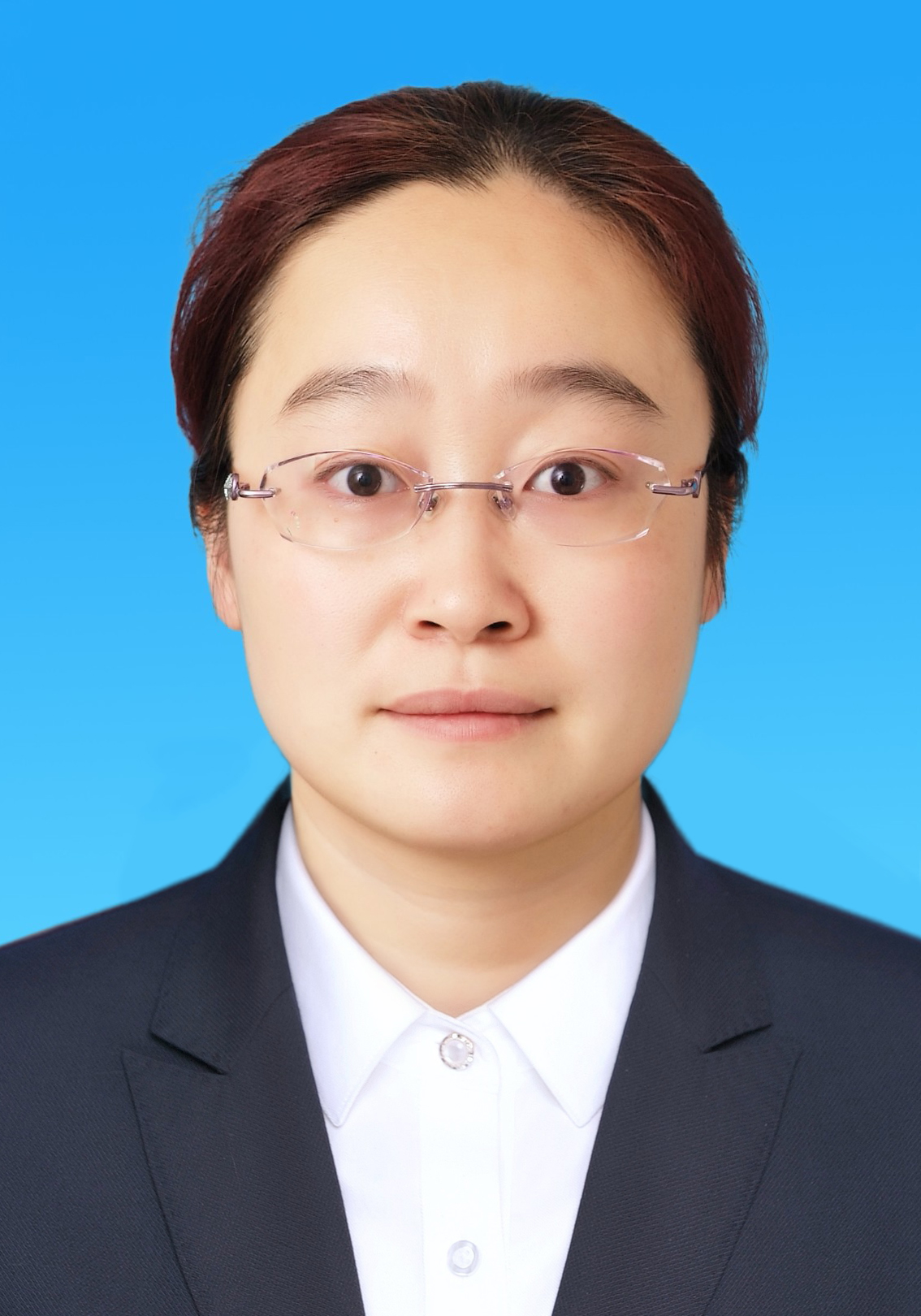 嚴頻.jpg