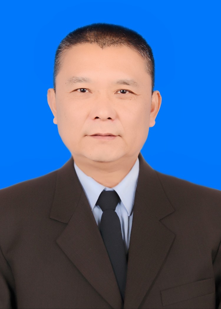 關(guān)衛(wèi)東.jpg